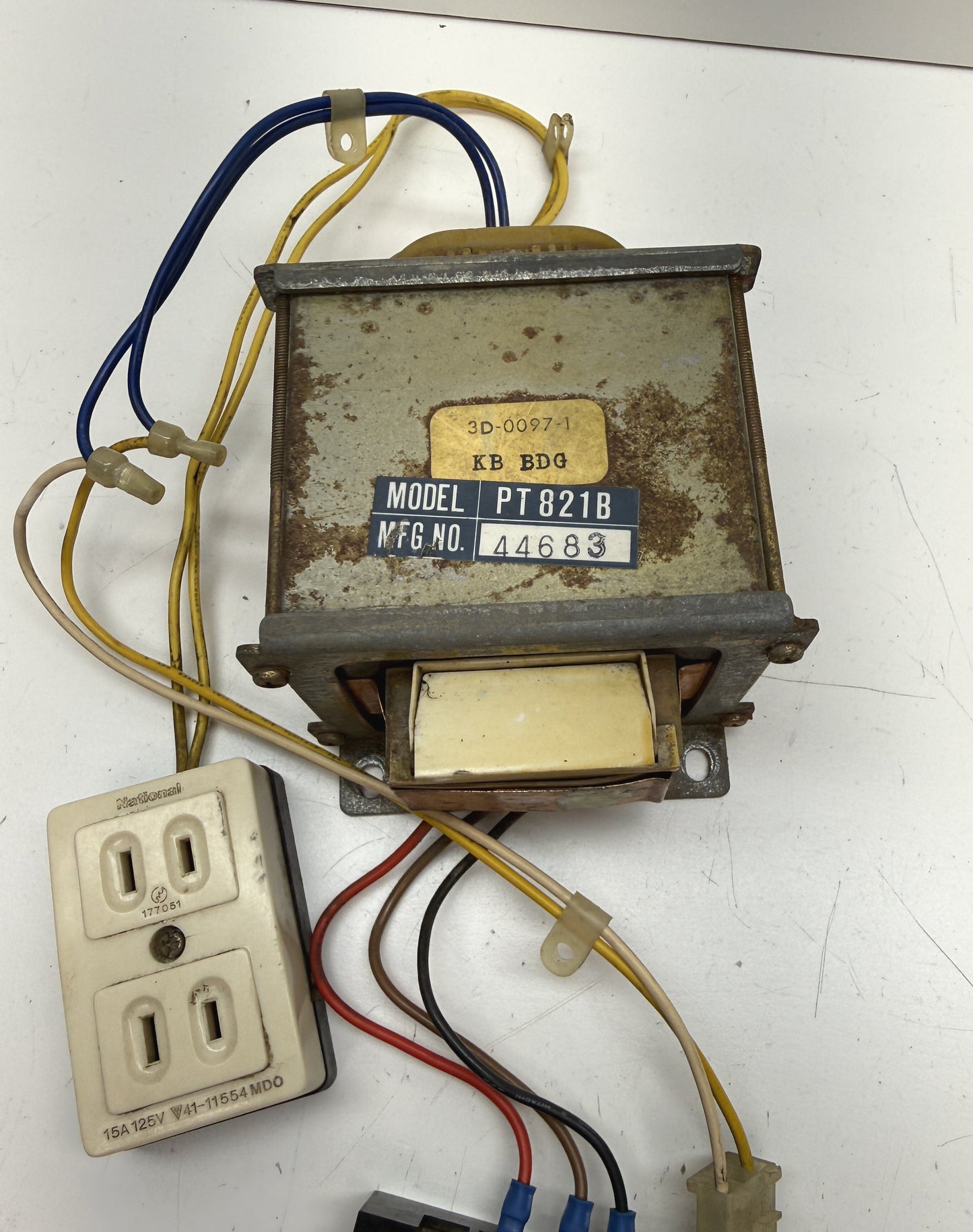 Nintendo Donkey Kong Power Transformer (#PT821B)