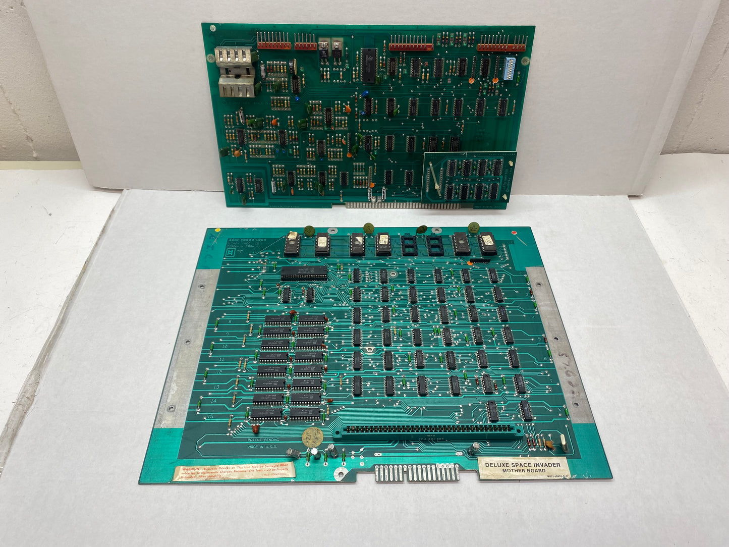 Space Invaders Deluxe Boardset