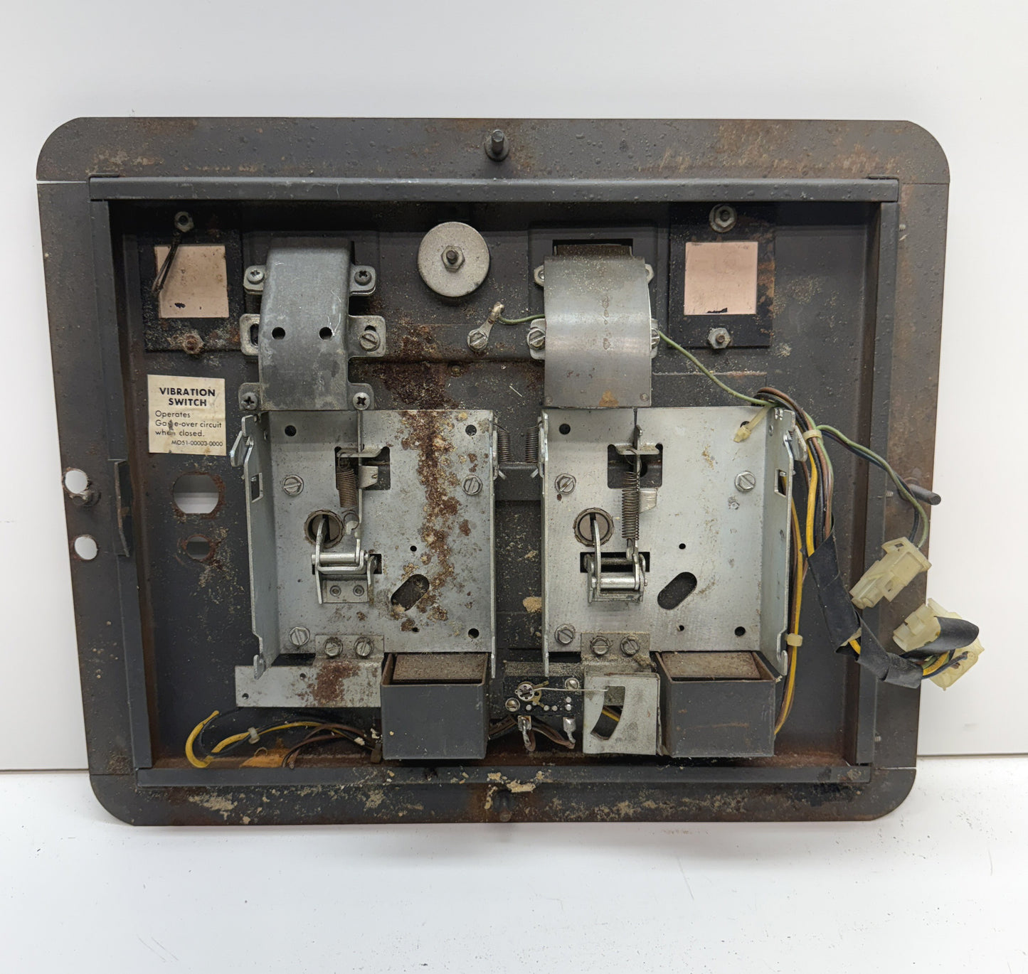 Midway Coin Door, Missing Parts