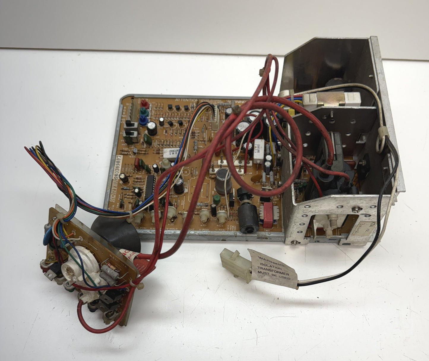 Kortek K1-2-VO Monitor Chassis, Untested