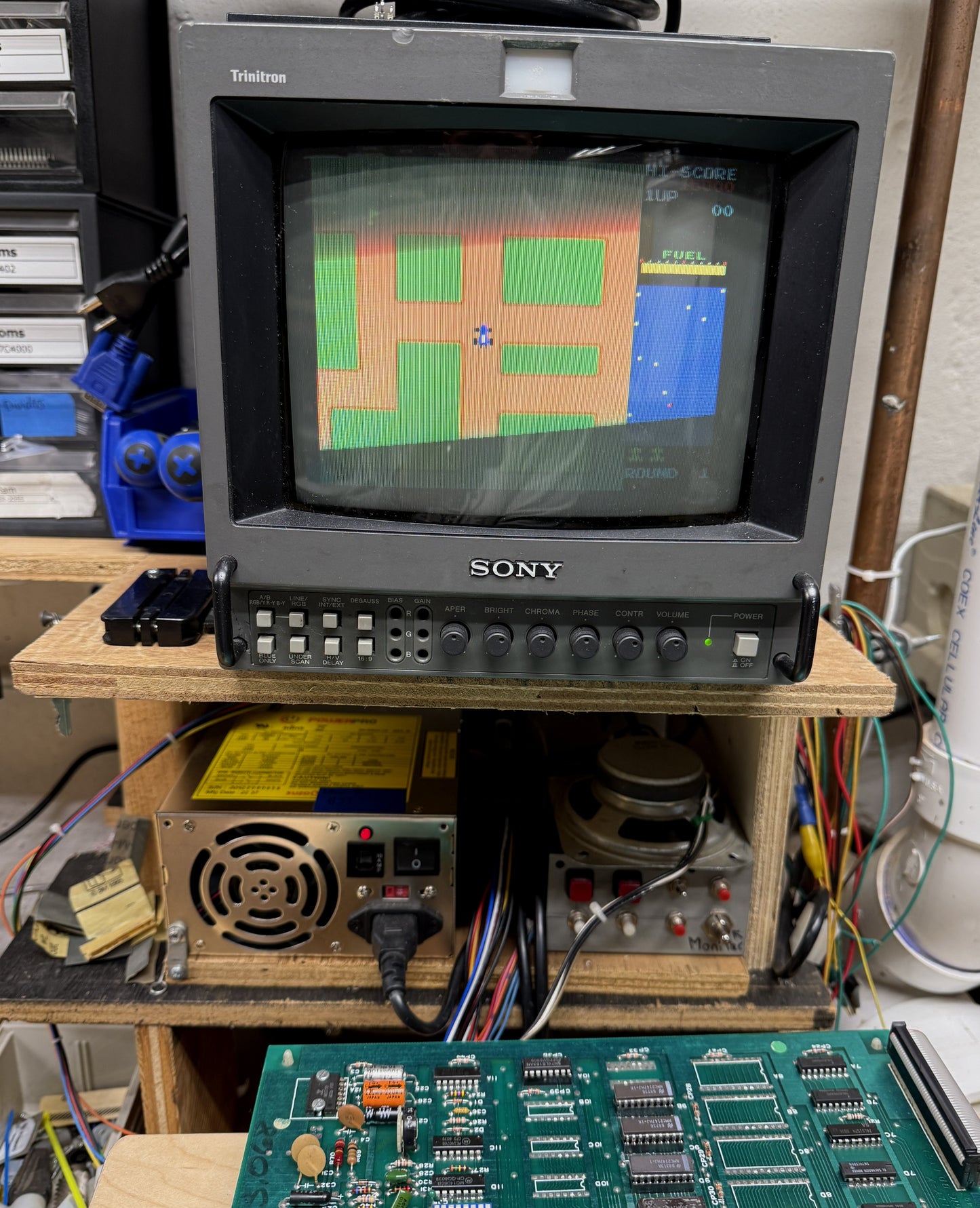 Rally-X Circuit Board, Working