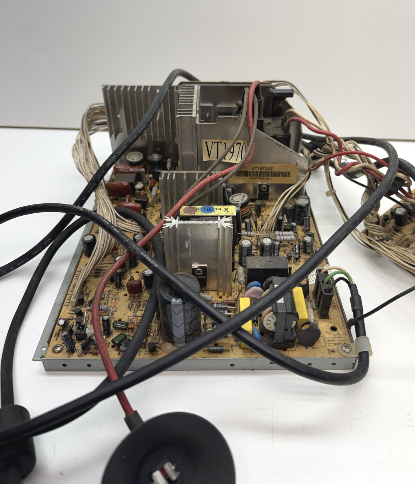 Tatung VT-1970 Monitor Chassis, Untested
