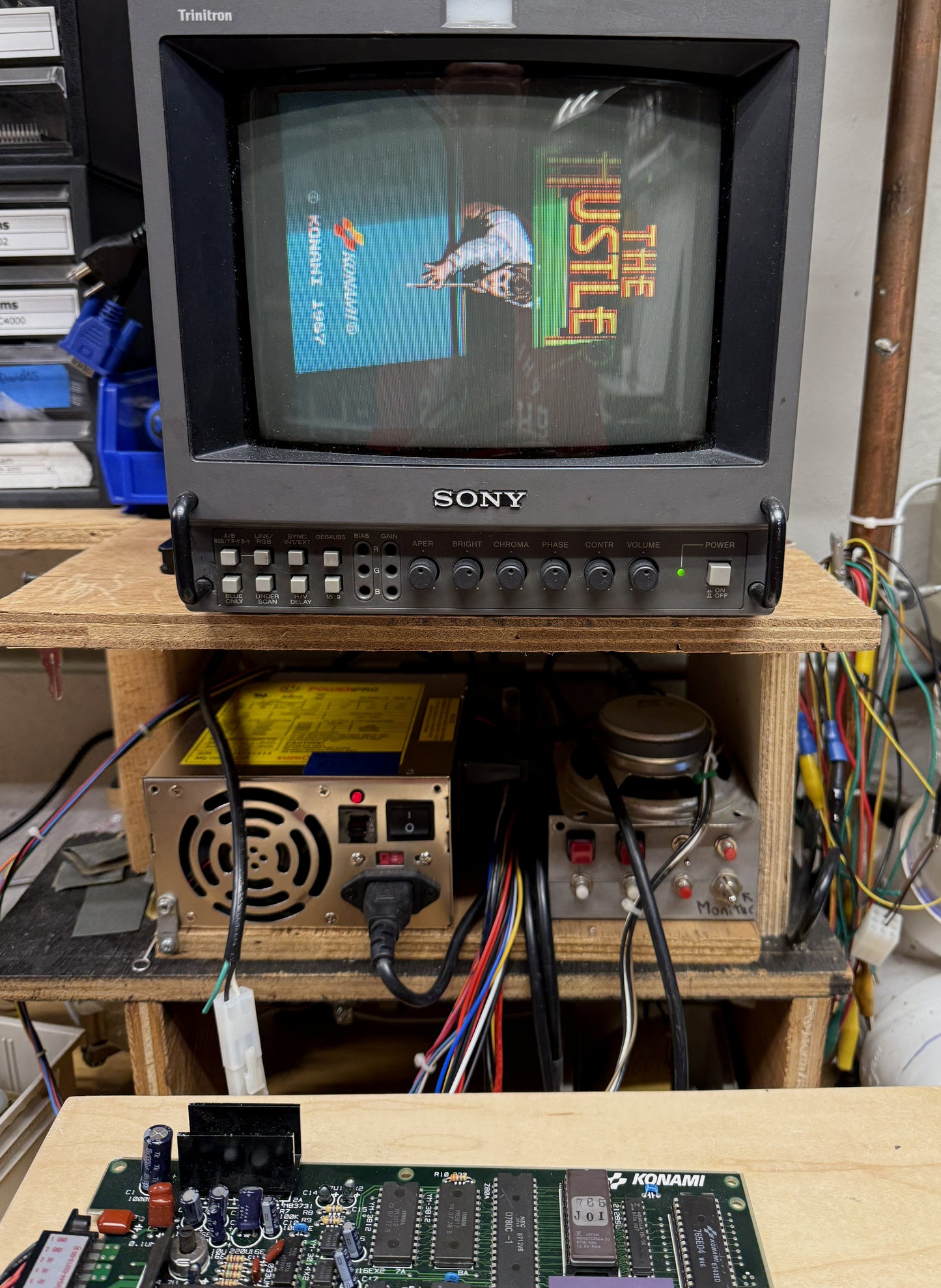 The Hustler Circuit Board, Works
