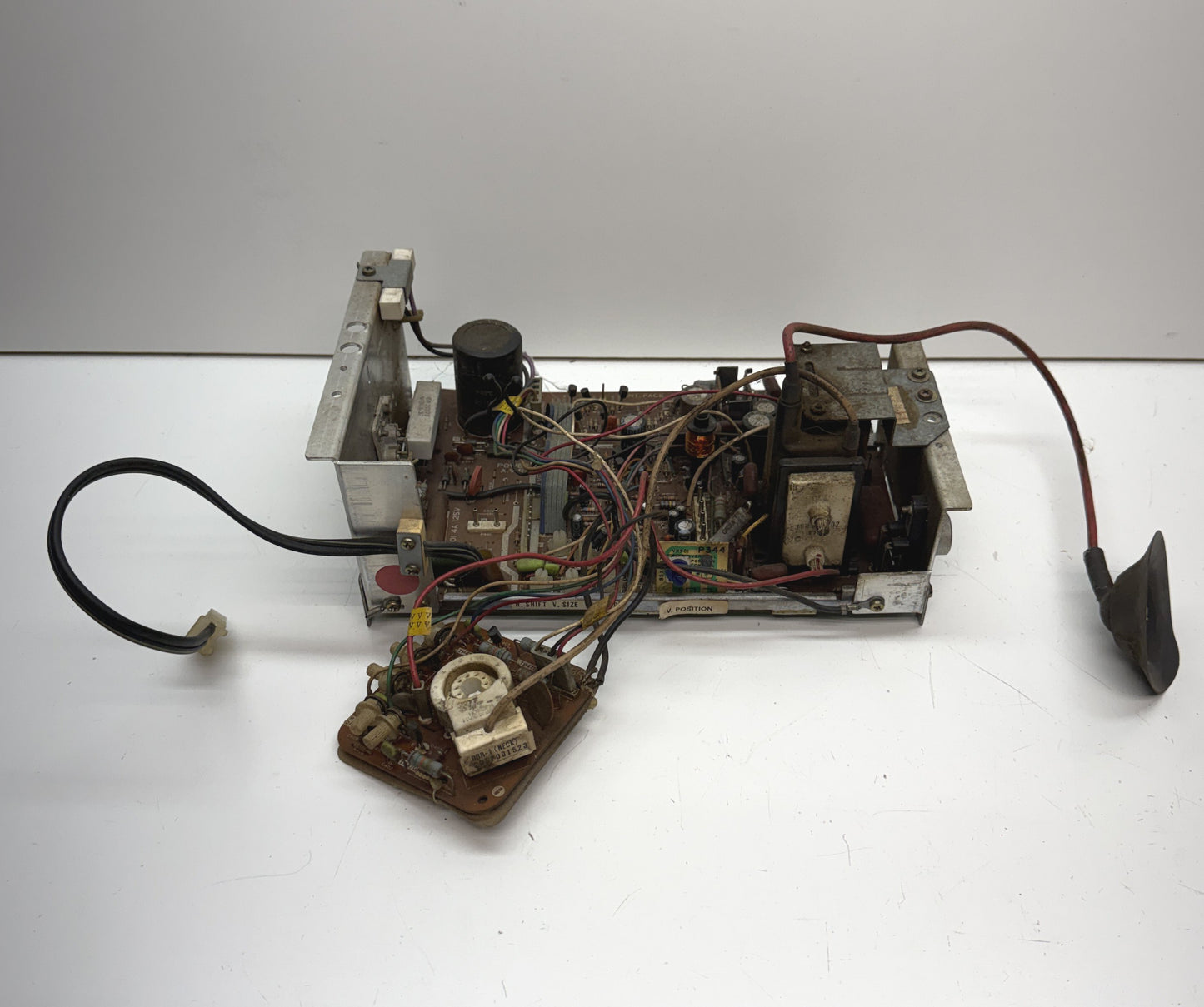 Wells Gardner K4900 19" Monitor Chassis