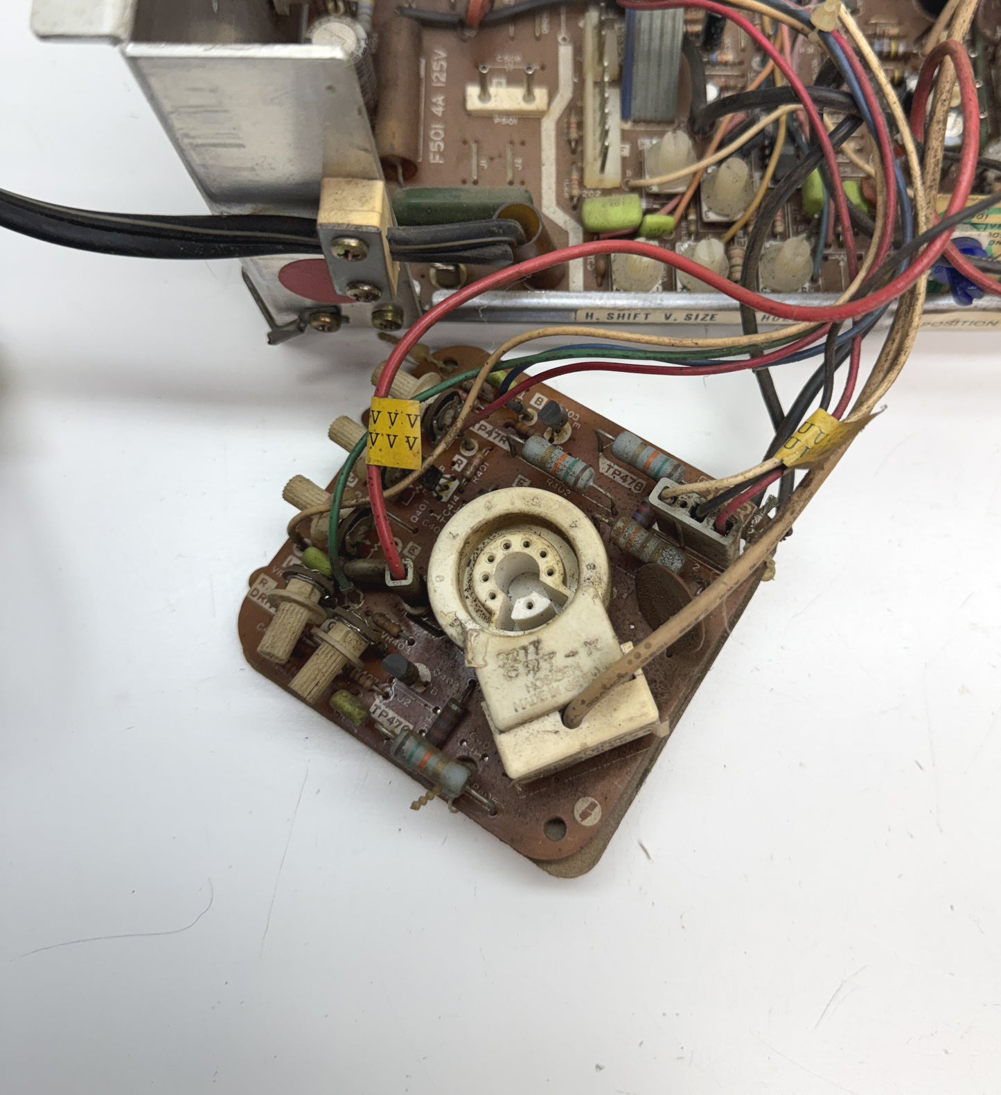 Wells Gardner K4900 19" Monitor Chassis