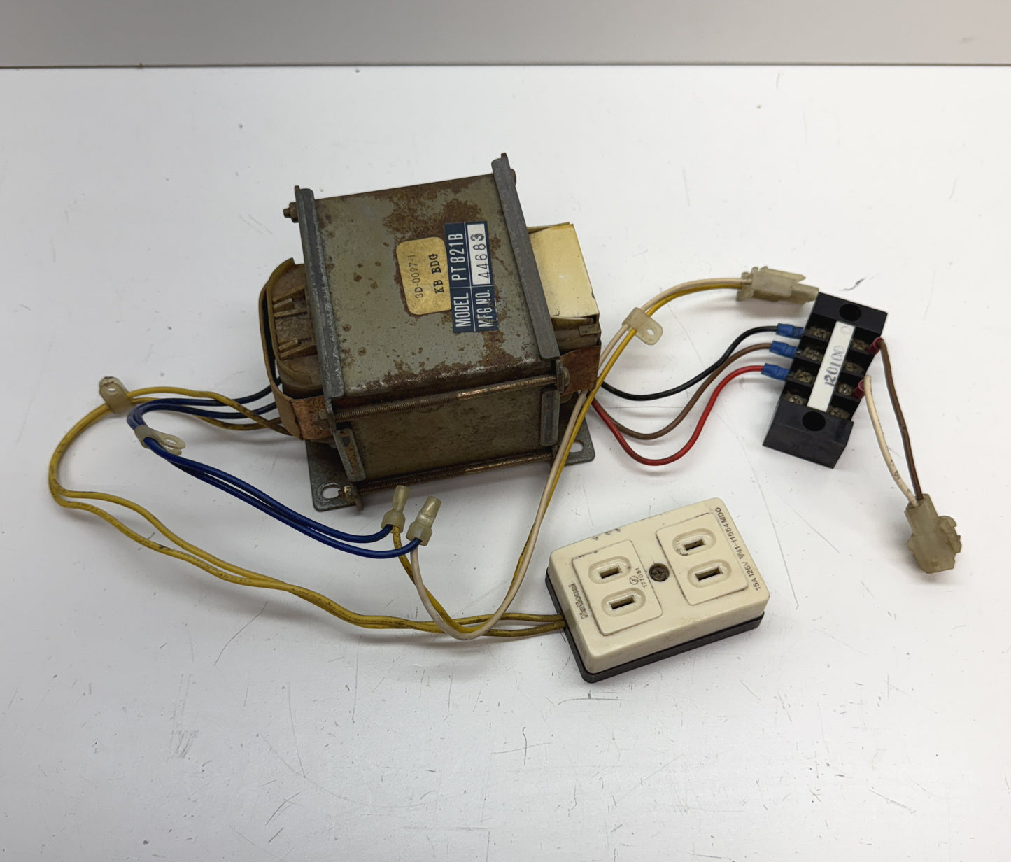 Nintendo Donkey Kong Power Transformer (#PT821B)