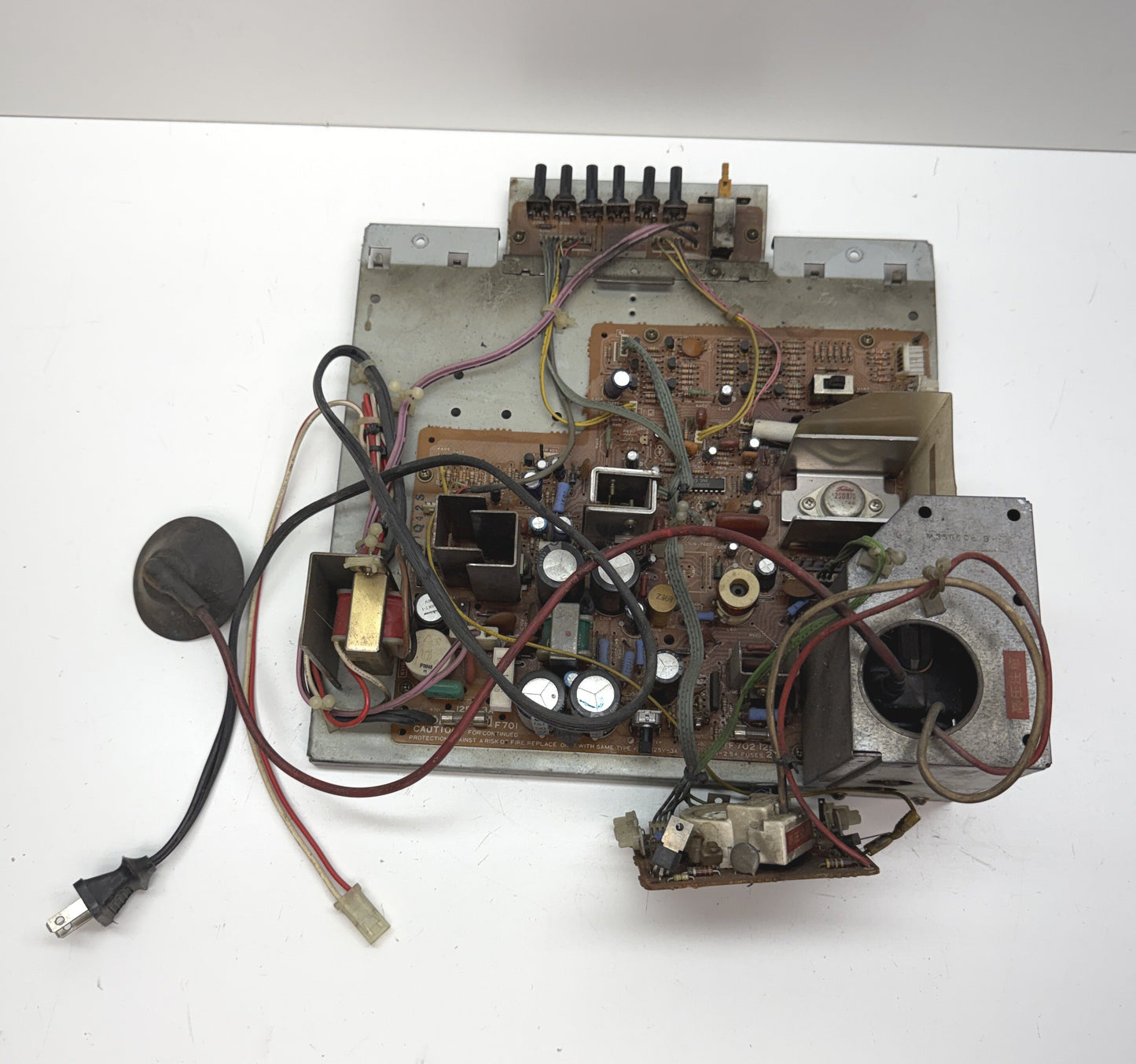 Sharp XM-1801 Nintendo Arcade Monitor Chassis, Untested