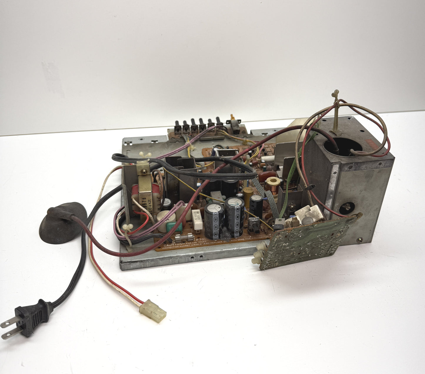 Sharp XM-1801 Nintendo Arcade Monitor Chassis, Untested