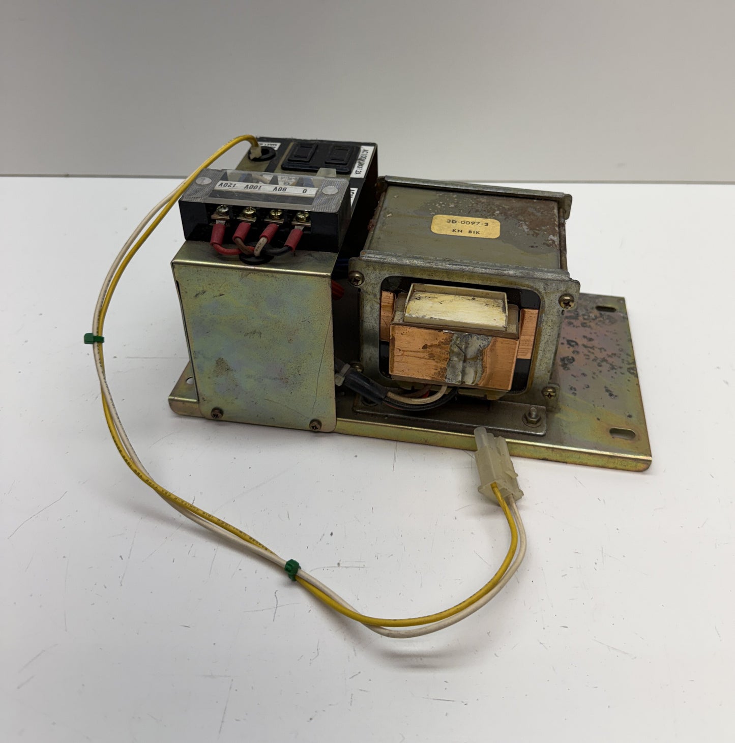 Nintendo Vs. / UniSystem Power Transformer (#PT-881B)