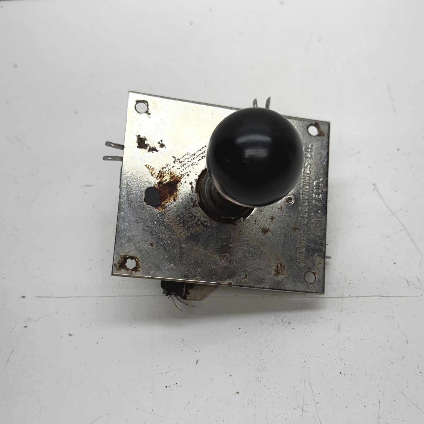 Monroe 8-Way Black Ball Leafswitch Joystick