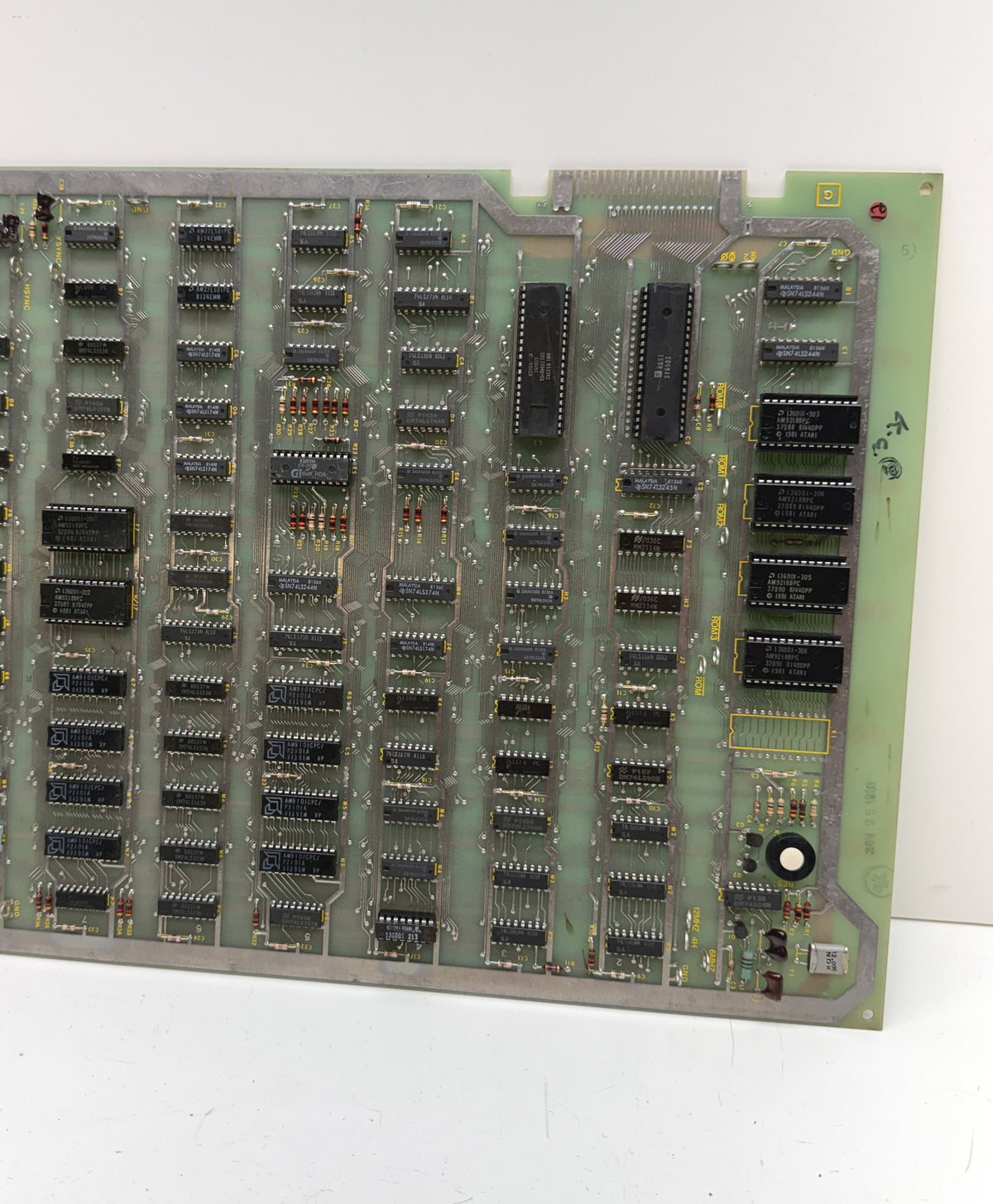 Centipede Circuit Board, Works