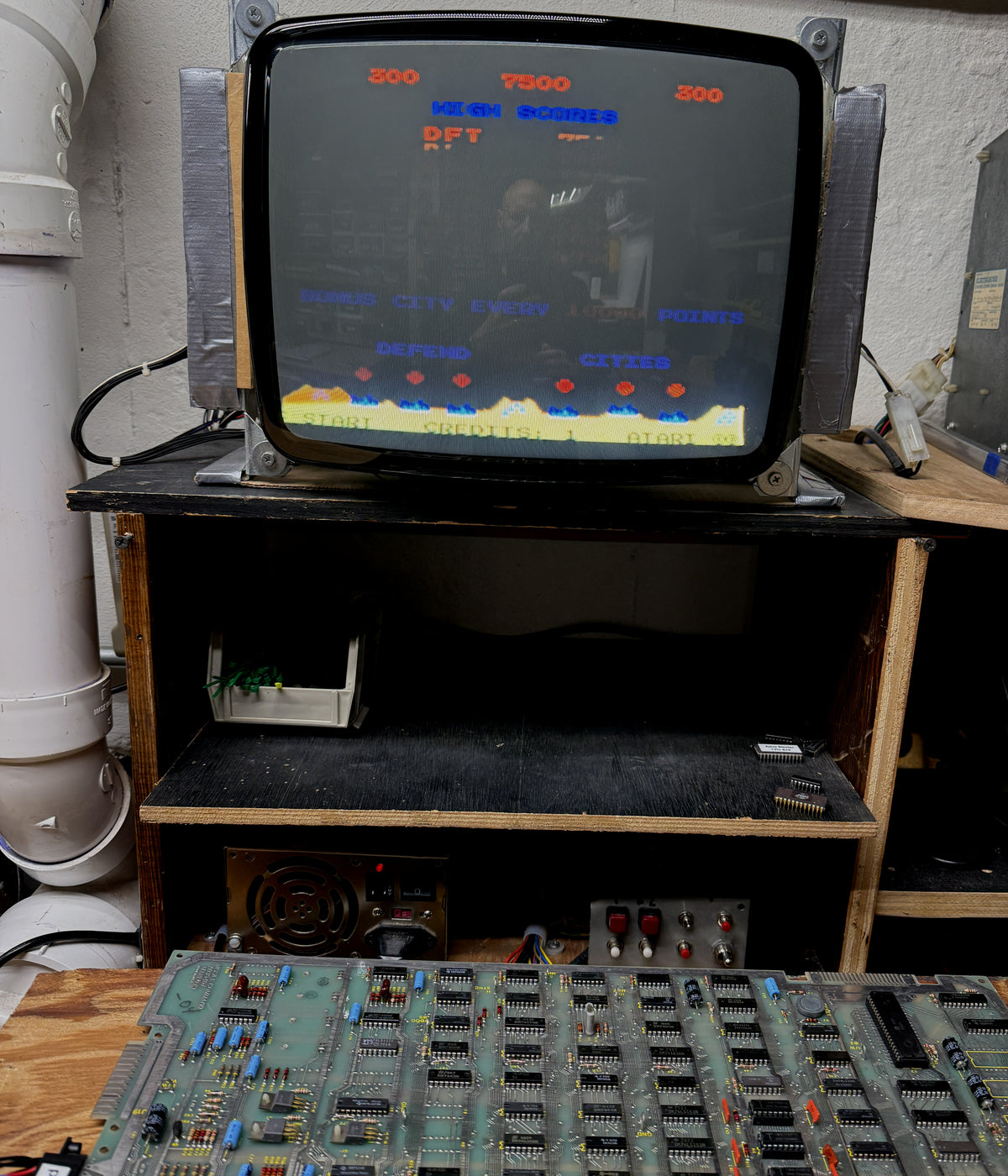 Missile Command Circuit Board, Works