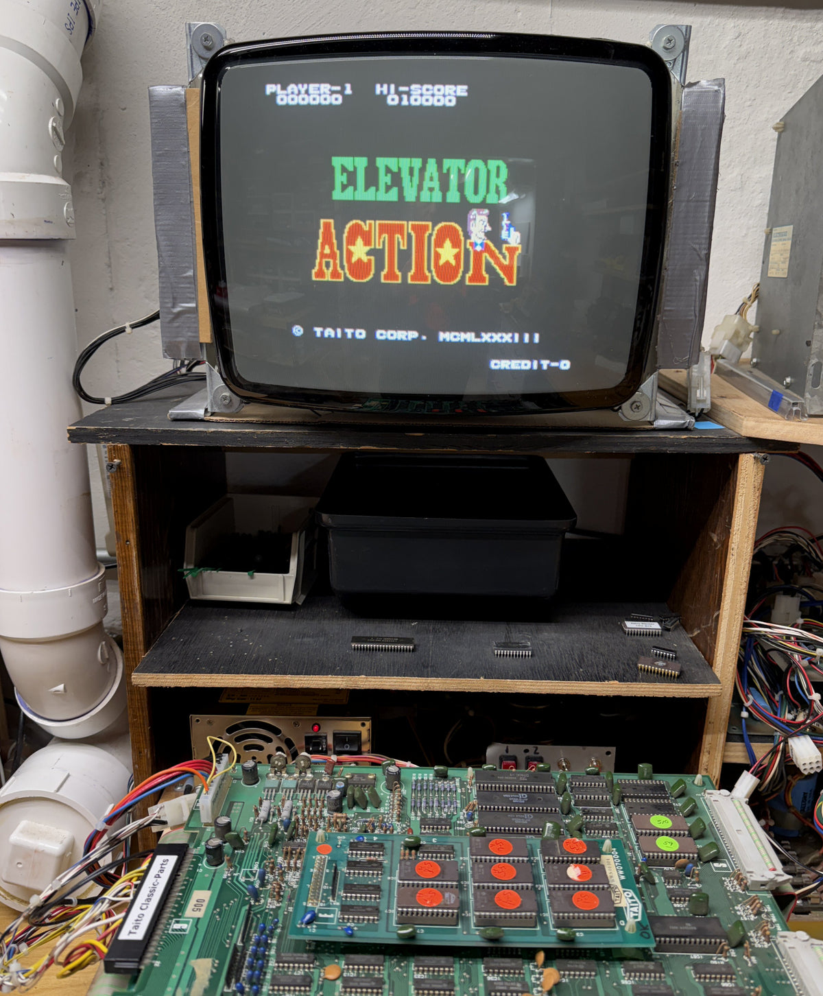 Elevator Action Circuit Board, Working