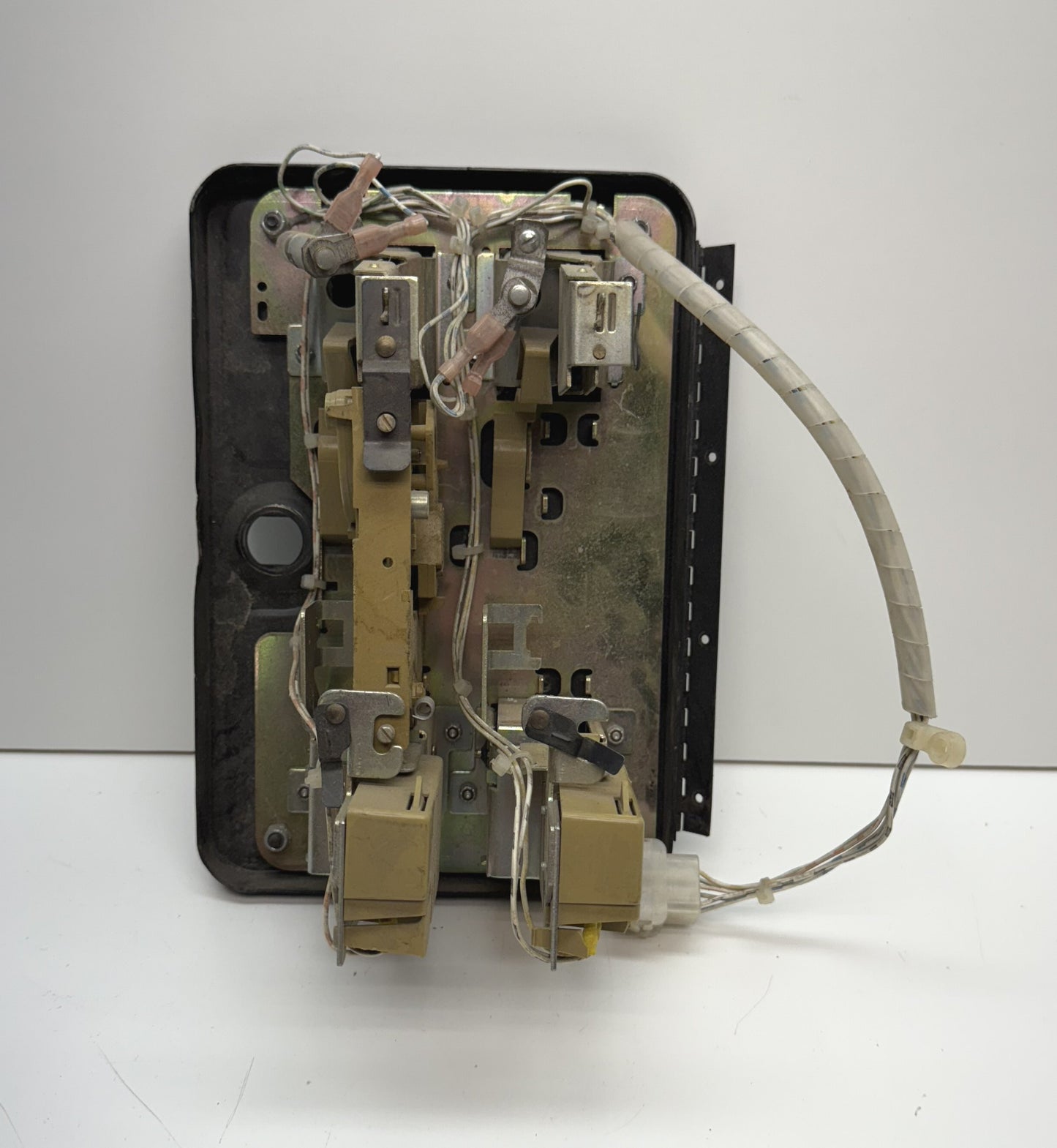 2-Slot Coin Door, Upper Half