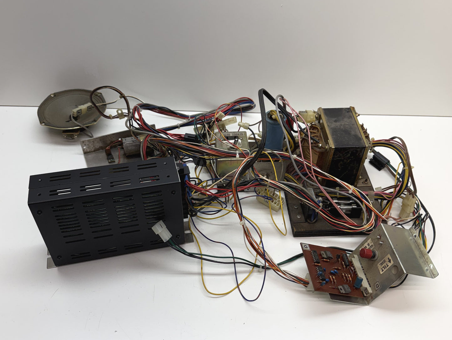 Space Invaders Cocktail Wiring Harness and Transformers (Taito)