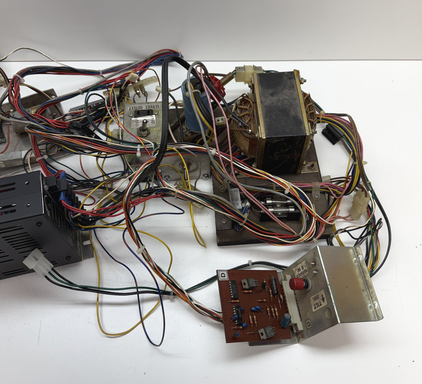 Space Invaders Cocktail Wiring Harness and Transformers (Taito)
